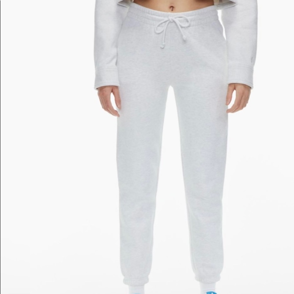 TNA fleece perfect sweatpant